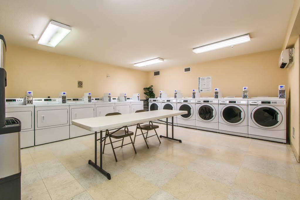 Intown Suites Extended Stay Colorado Springs Kültér fotó